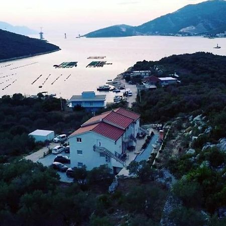 Apartmán Secret Garden Neum Exteriér fotografie