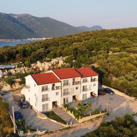 Apartmán Secret Garden Neum Exteriér fotografie