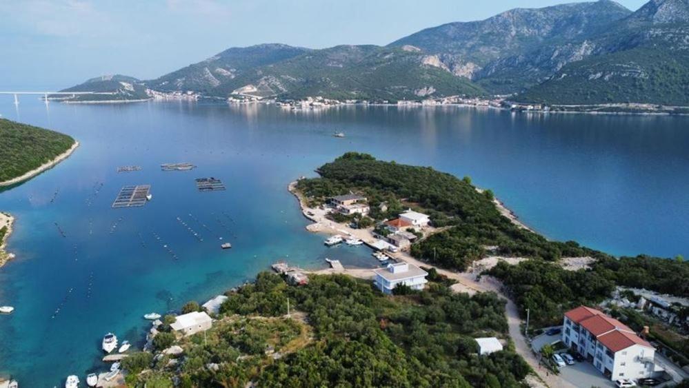 Apartmán Secret Garden Neum Exteriér fotografie
